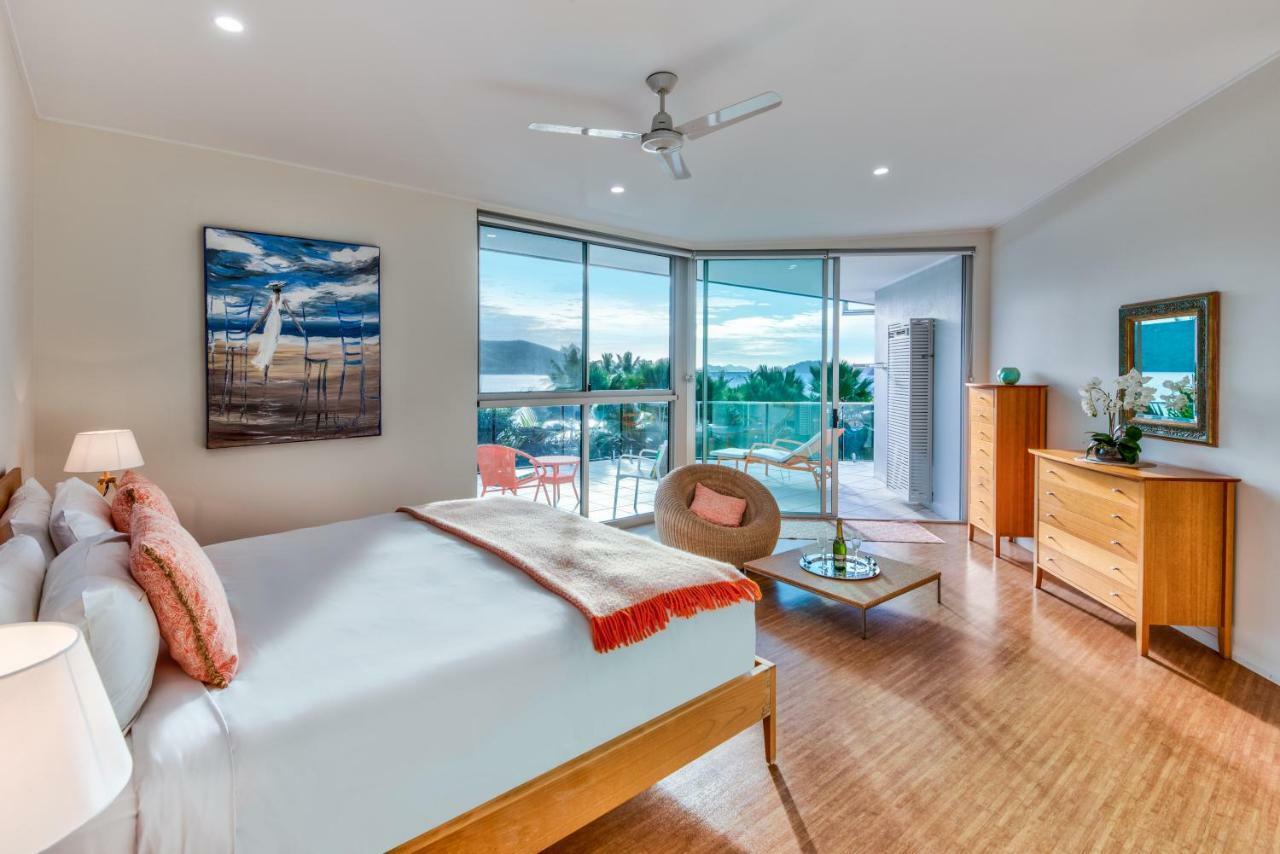 Pavillions Penthouse 25 - Luxury Waterfront Apartment With Private Roof Top Pool And Buggy Hamilton Island Exterior photo