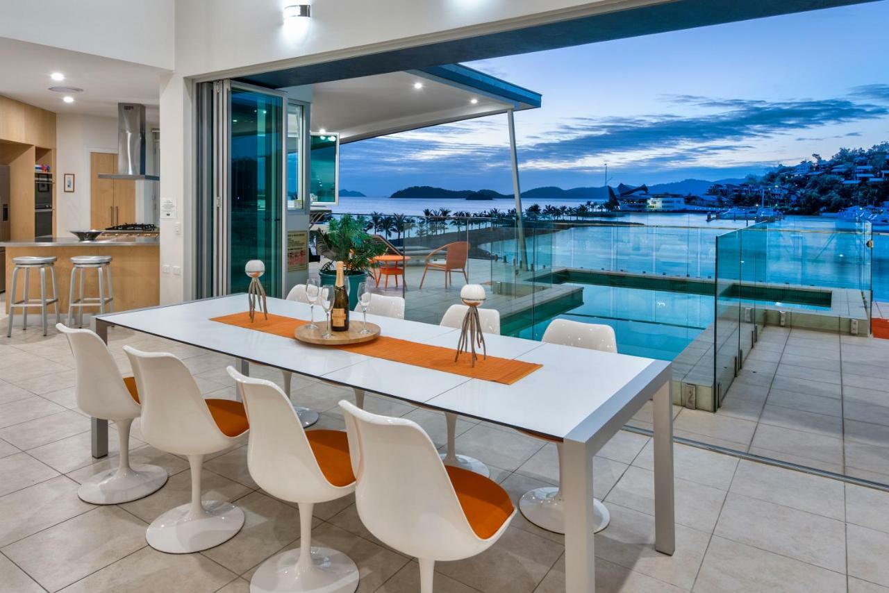 Pavillions Penthouse 25 - Luxury Waterfront Apartment With Private Roof Top Pool And Buggy Hamilton Island Exterior photo